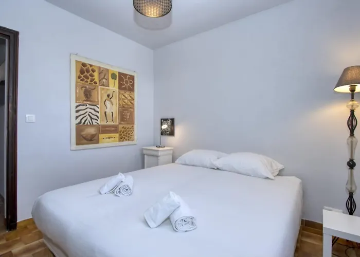 La De - Piscine Chauffee, 5 Villa La Ciotat